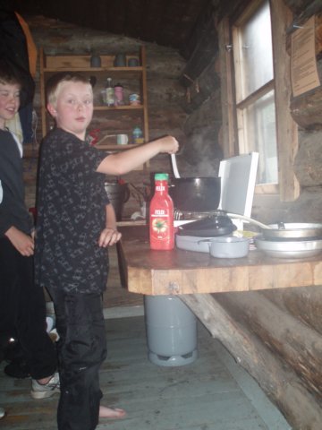 pojattekemssruokaa.jpg